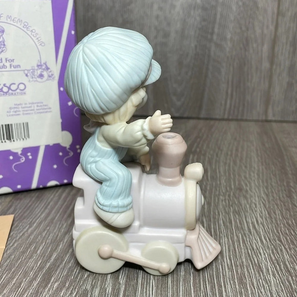 Precious Moments 1992 All Aboard For Birthday Club Fun Birthday Club - Picture 3 of 10